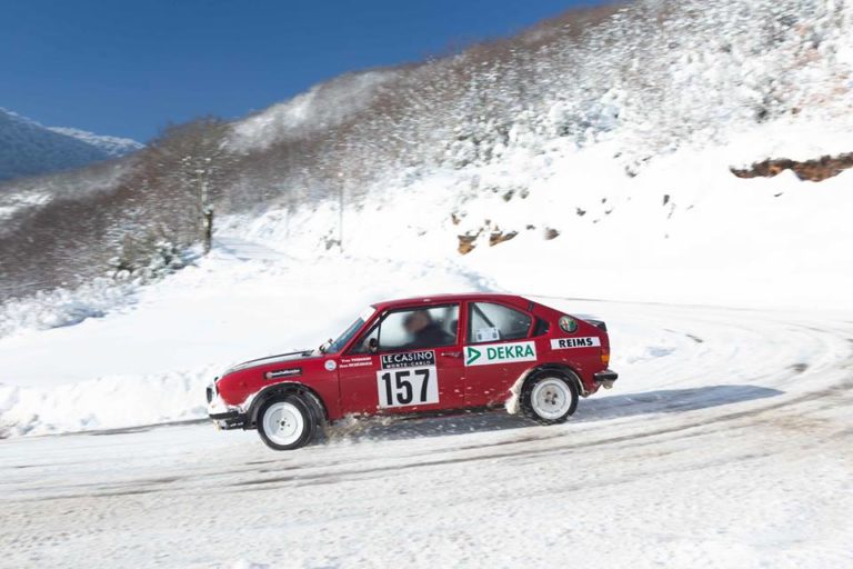 L&rsquo;Ecurie des Chevaux de Feu au Montecarlo historique 2019, Yves et son Alfasud